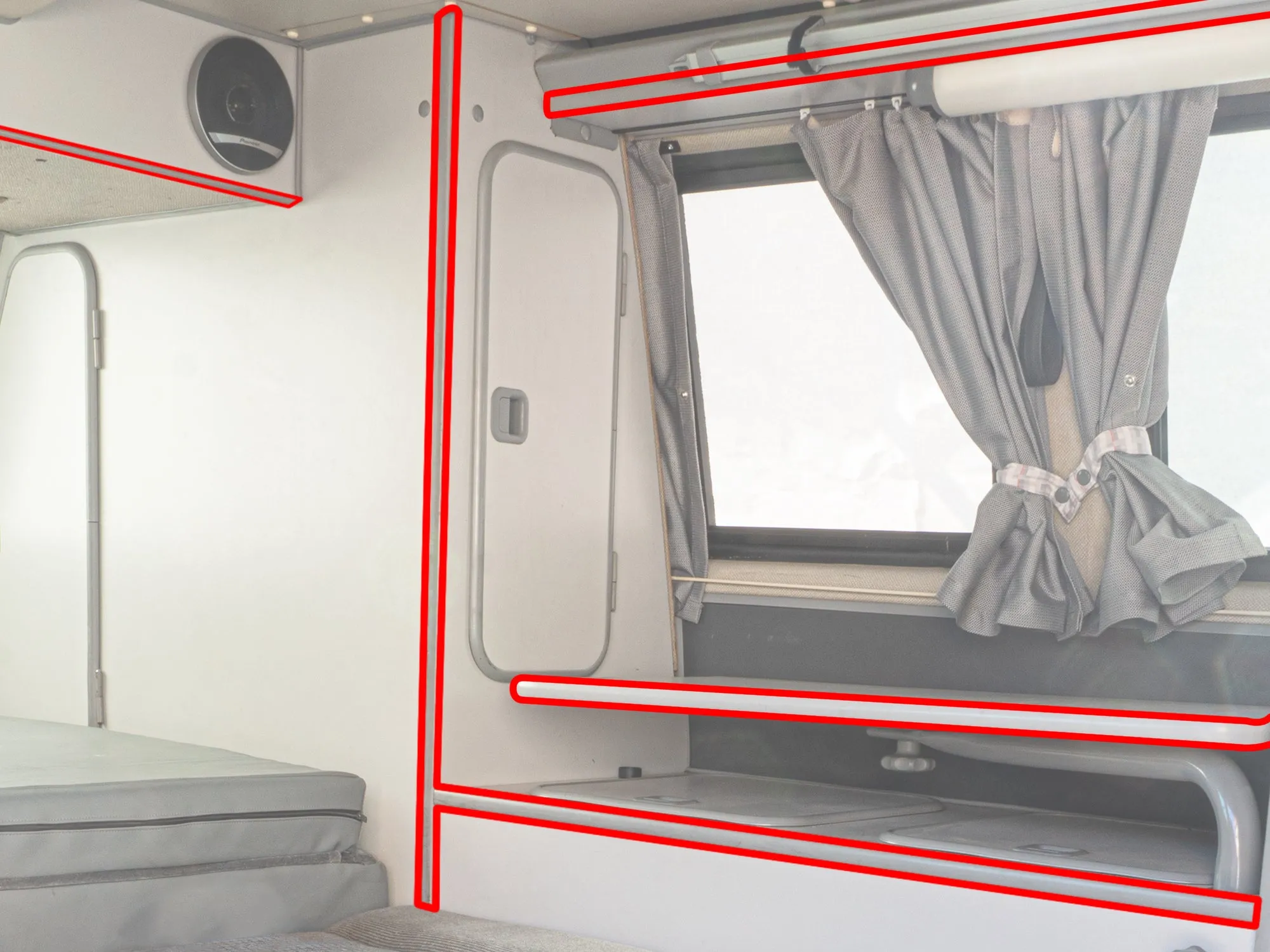 Cabinetry Edge Molding (25 Feet) [Vanagon Westfalia]