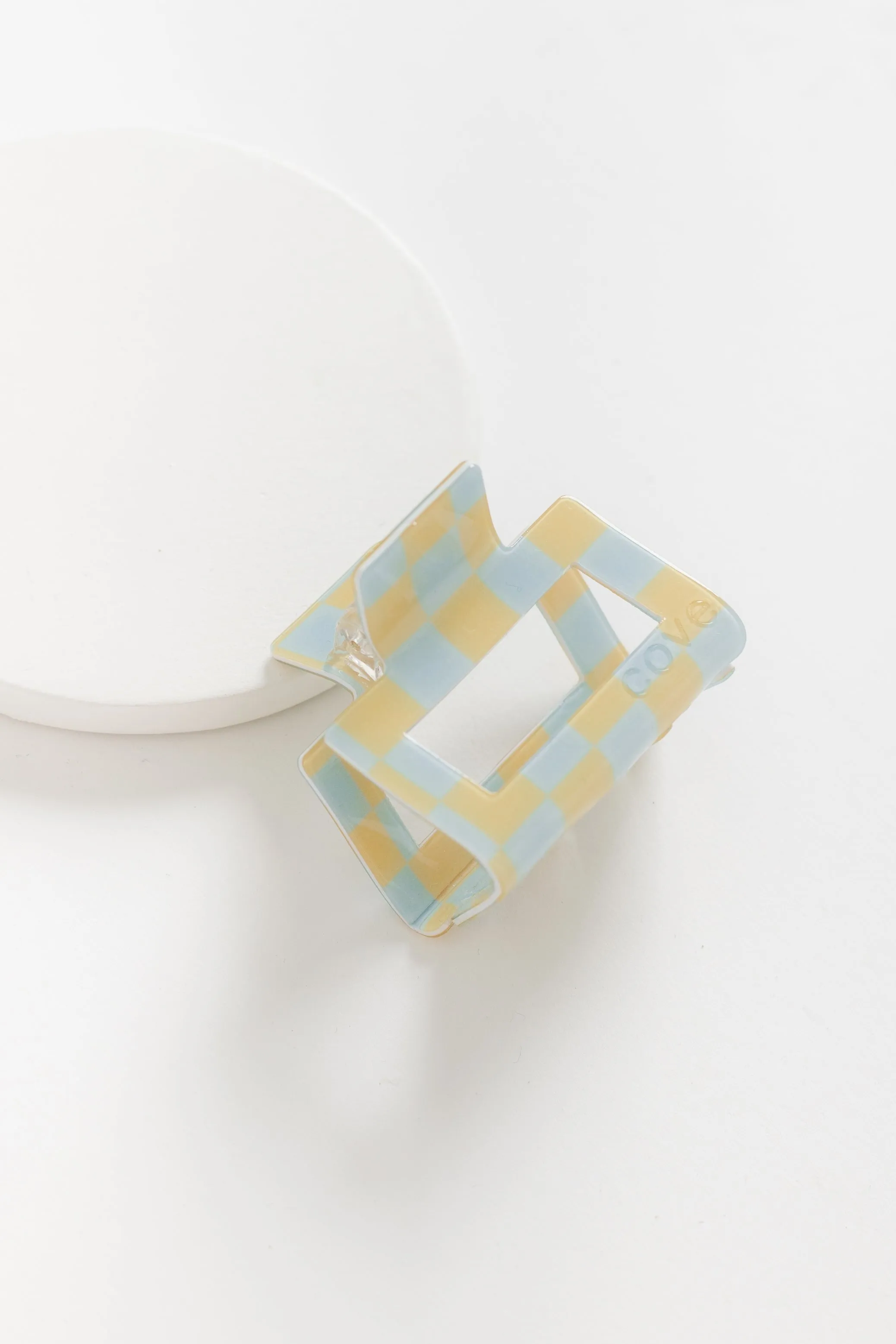 Cove Retro Checkered Hair Claw
