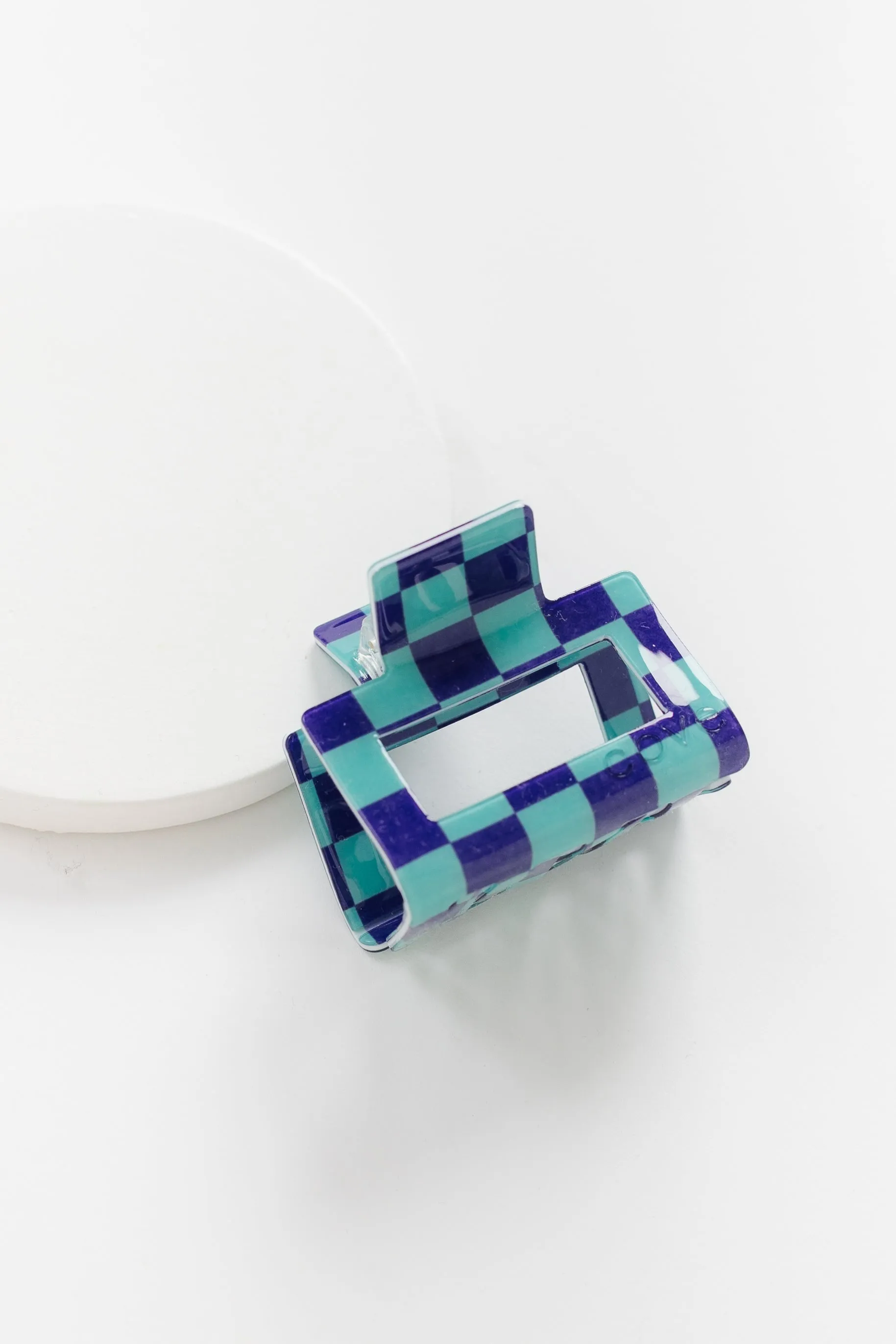 Cove Retro Checkered Hair Claw