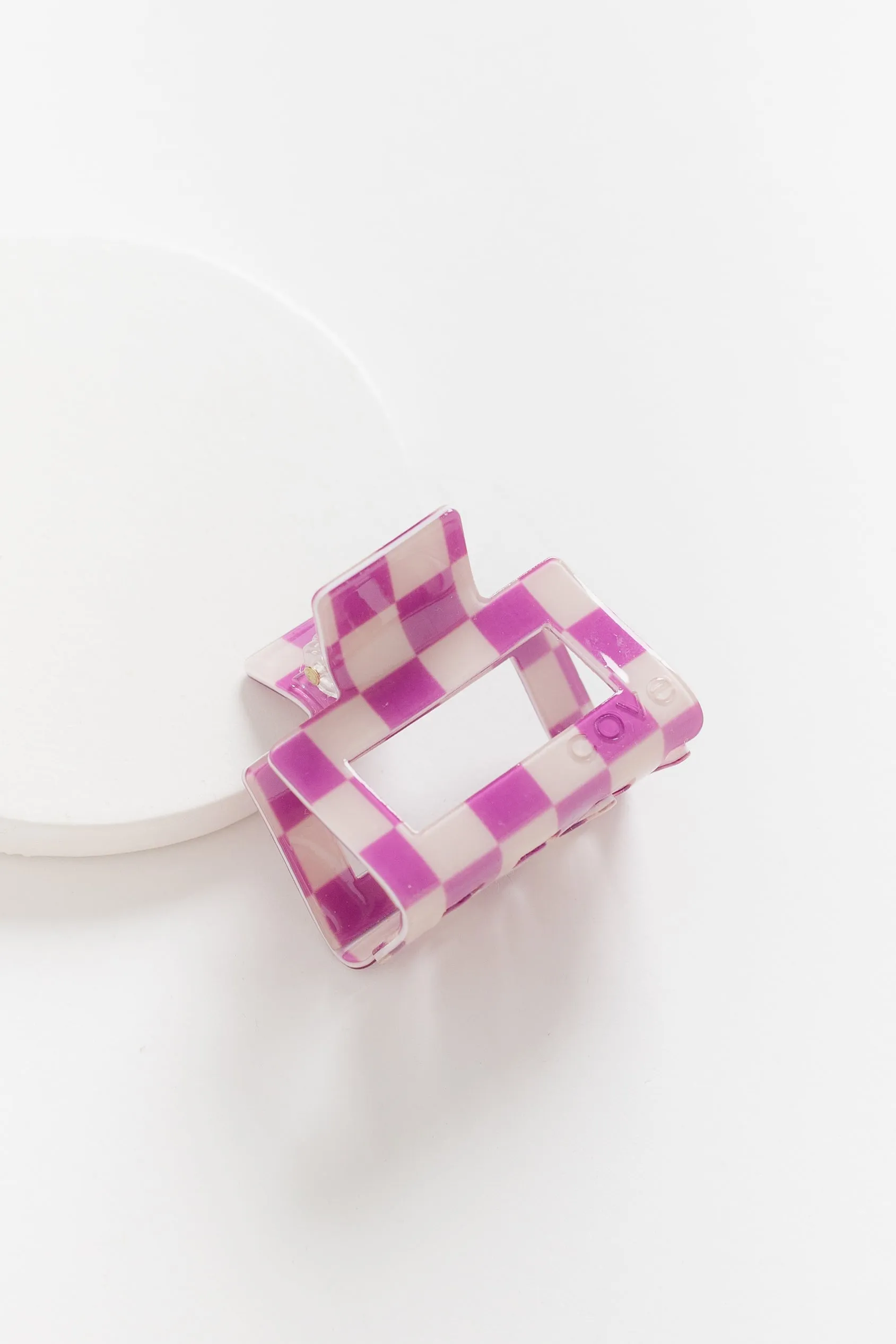 Cove Retro Checkered Hair Claw