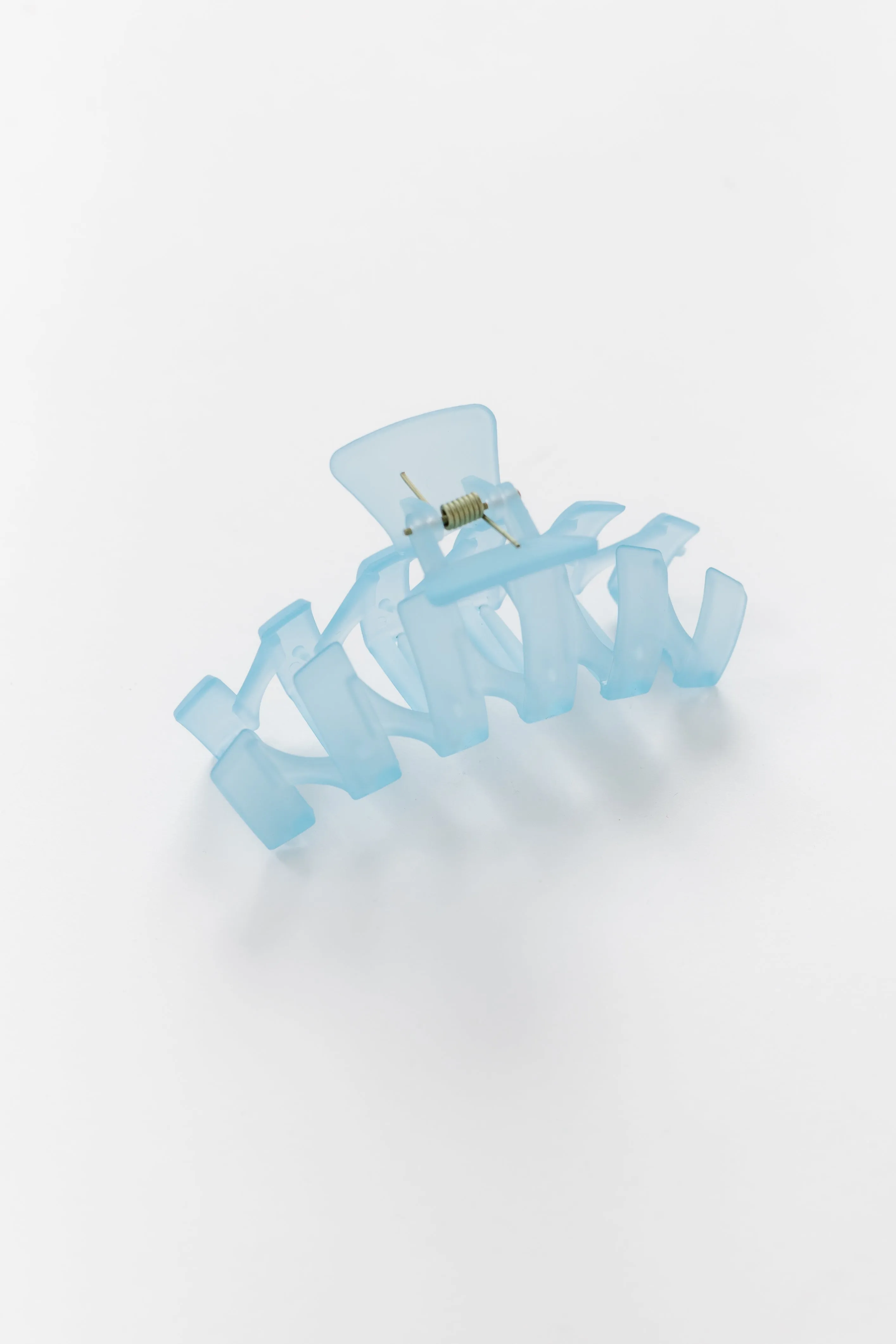 Cove Scallop Hair Claw