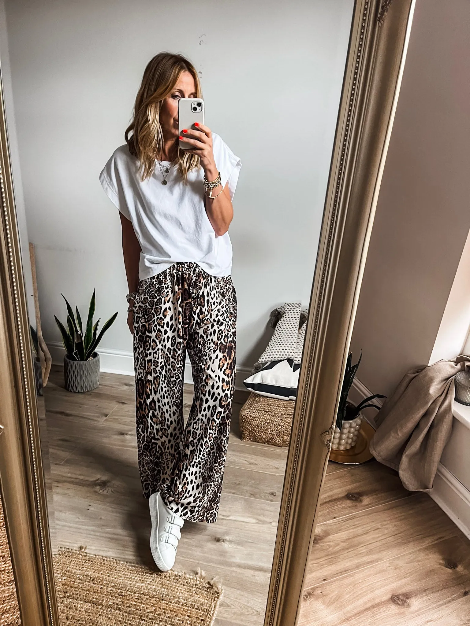 Cropped Sweat Top