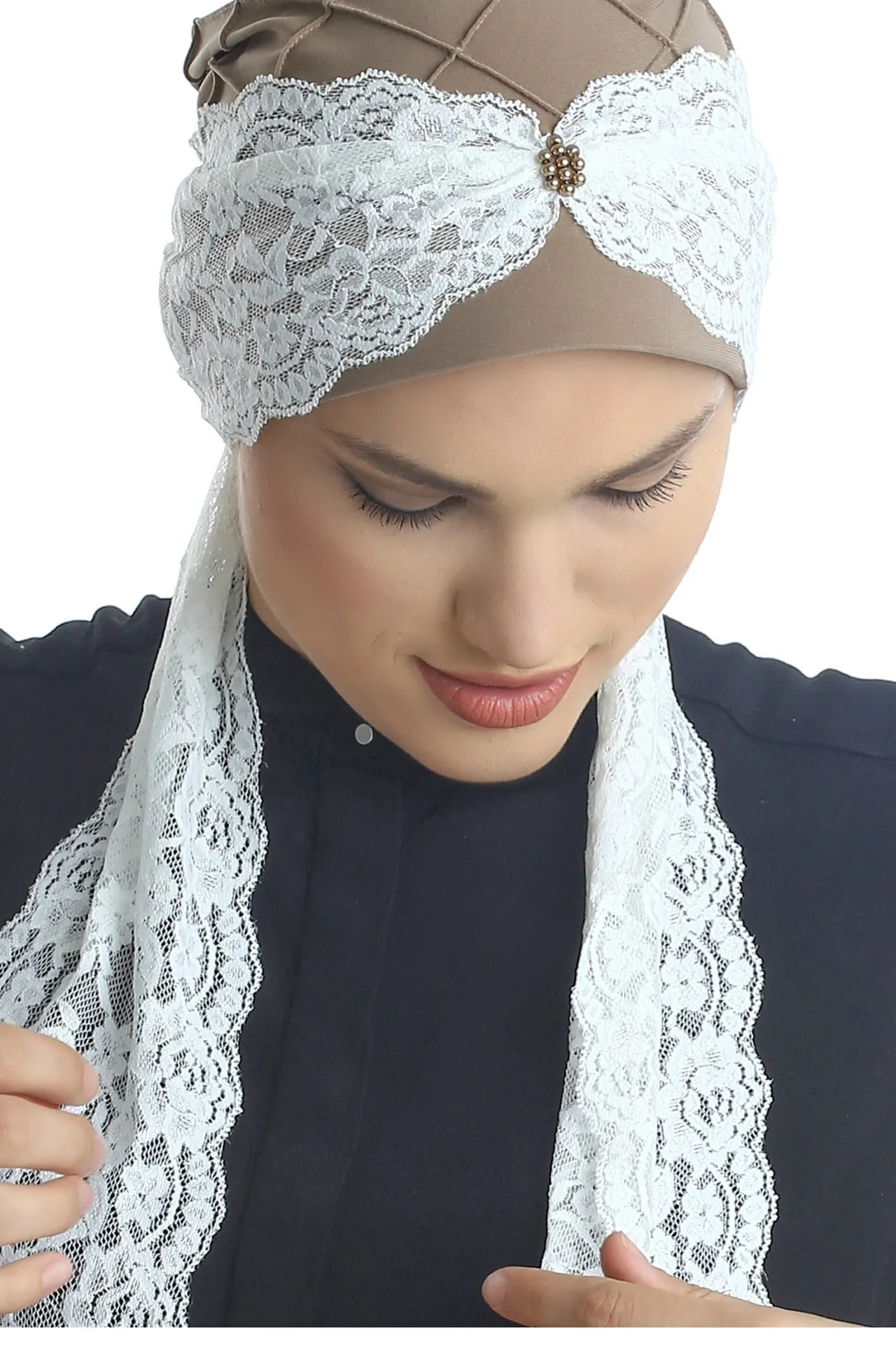 Diamond Patterned Hat with Long Lace Tails