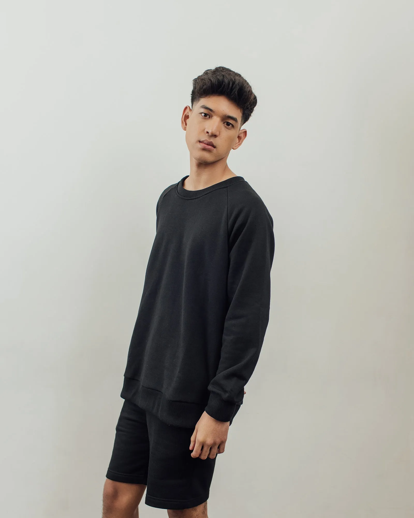 ESSENTIAL CREWNECK
