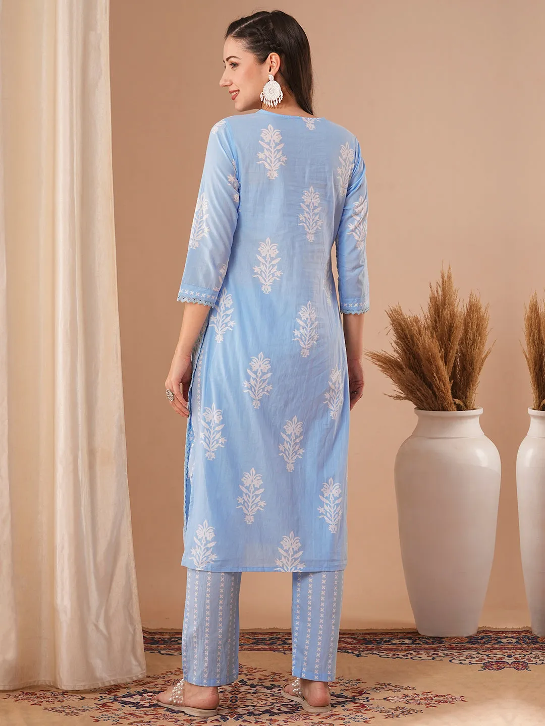 Ethnic Floral Printed Straight Fit Kurta with Pant - Blue