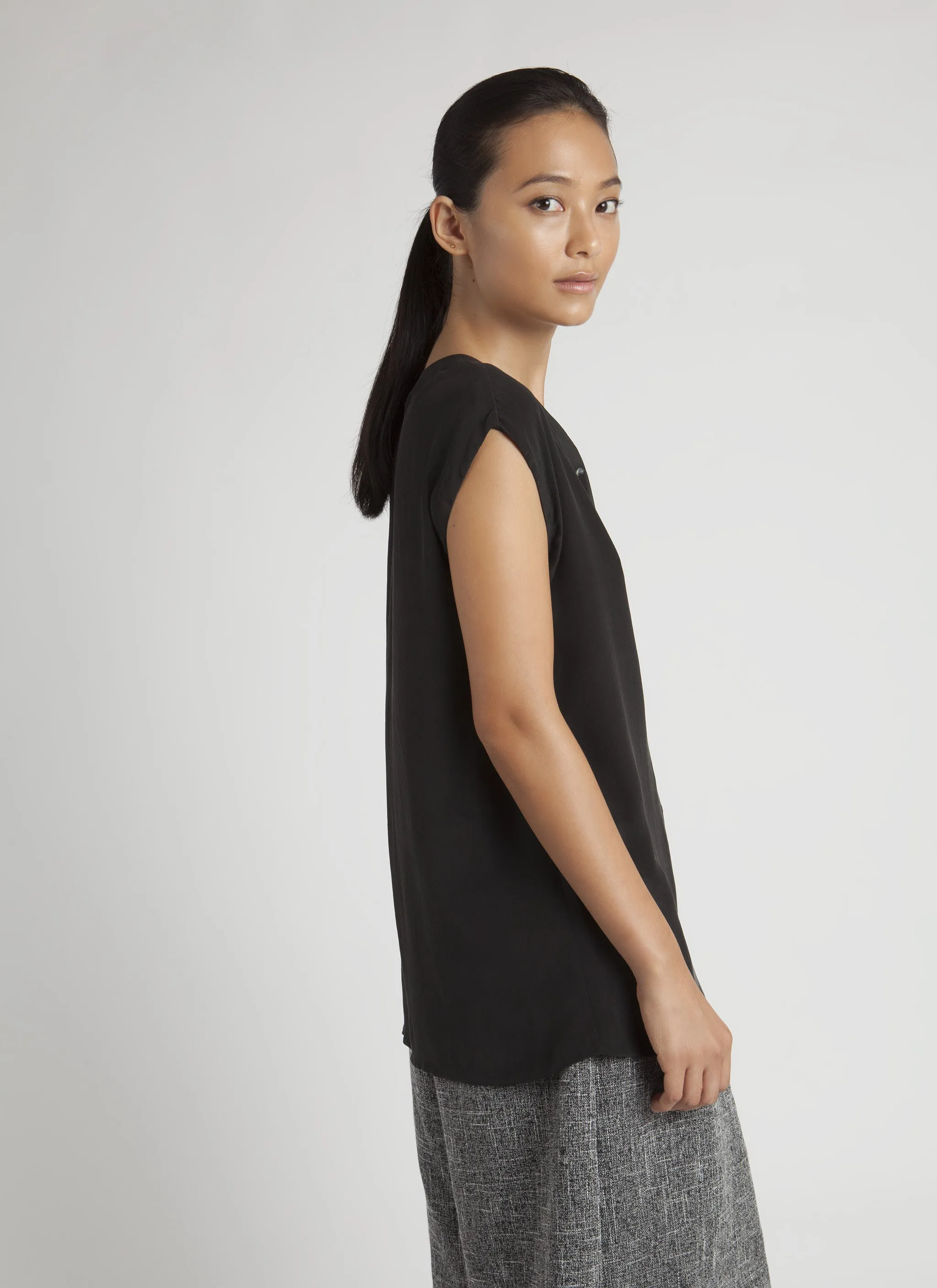 Mollis Cap Sleeve Silk Top - Black