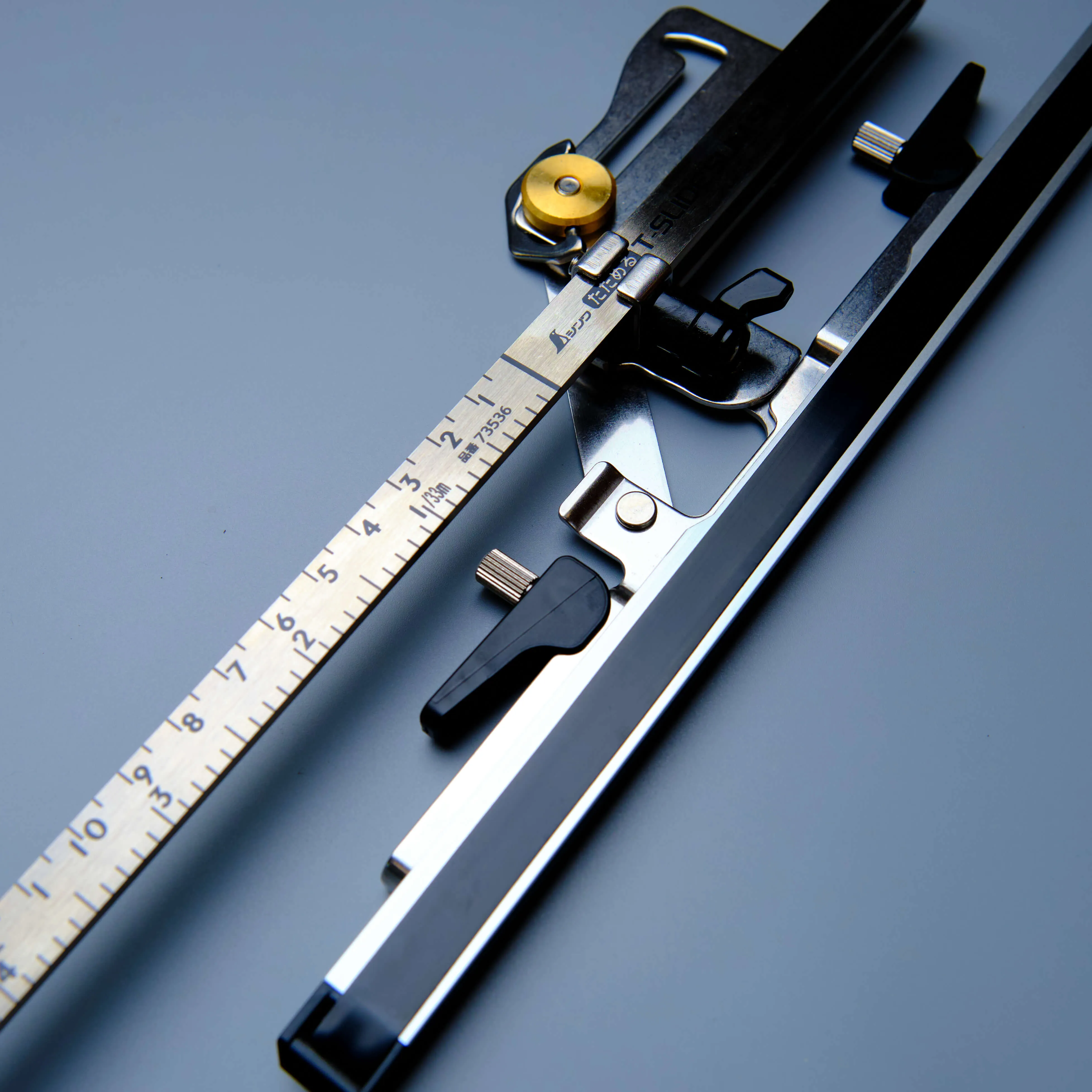 Shinwa 73536 Circular Saw Guide Ruler Foldable T-Slide Slim Shift - 45cm/shaku